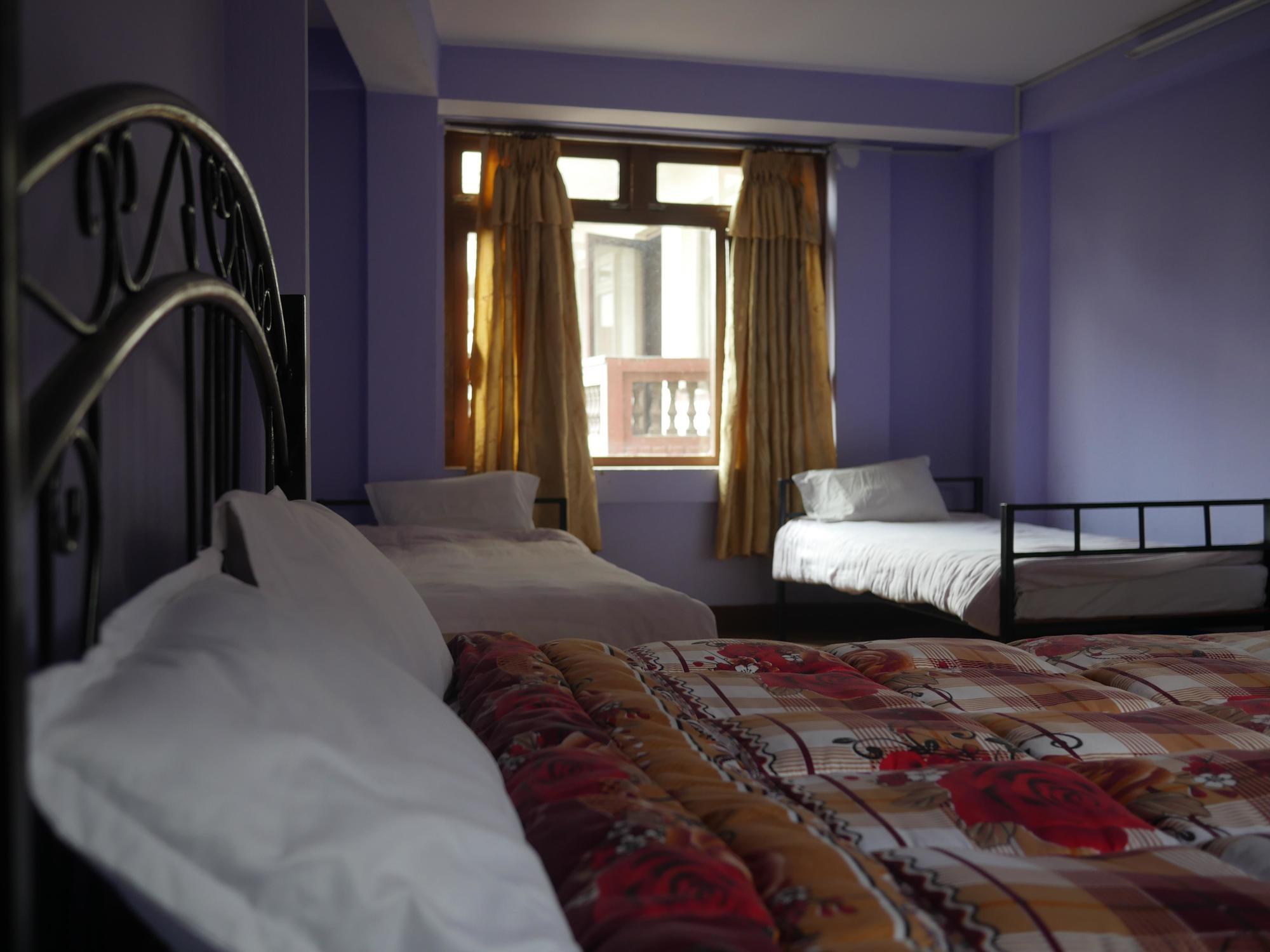 Zen Bed And Breakfast, Kathmandu Bagian luar foto